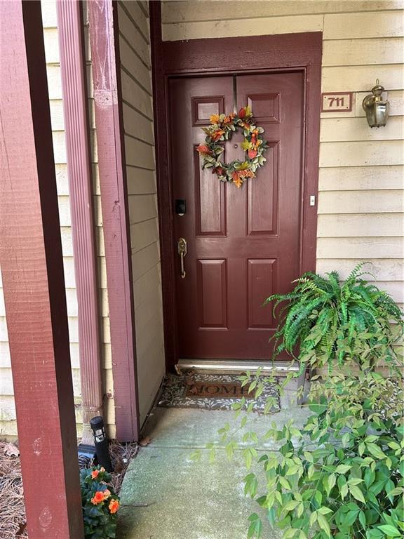 Image for property 711 Cypress Pointe Street, Johns Creek, GA 30022