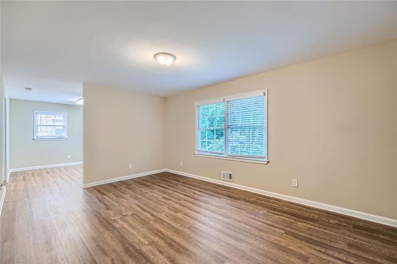 Image for property 3993 Snapfinger Way, Decatur, GA 30035