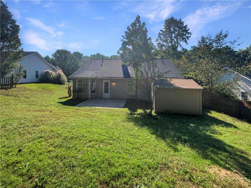 Image for property 10181 Commons Xing Crossing, Jonesboro, GA 30238