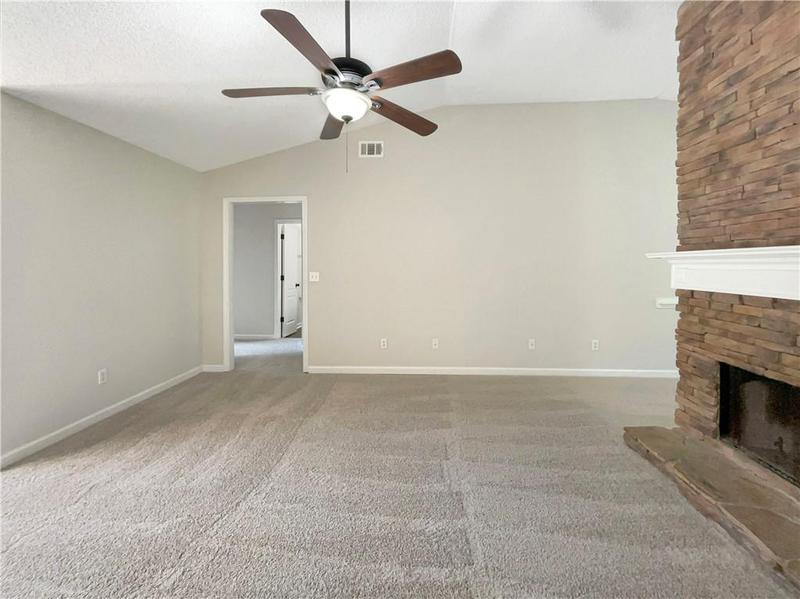 Image for property 10181 Commons Xing Crossing, Jonesboro, GA 30238