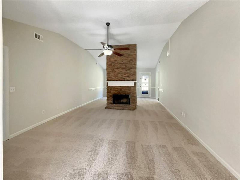Image for property 10181 Commons Xing Crossing, Jonesboro, GA 30238