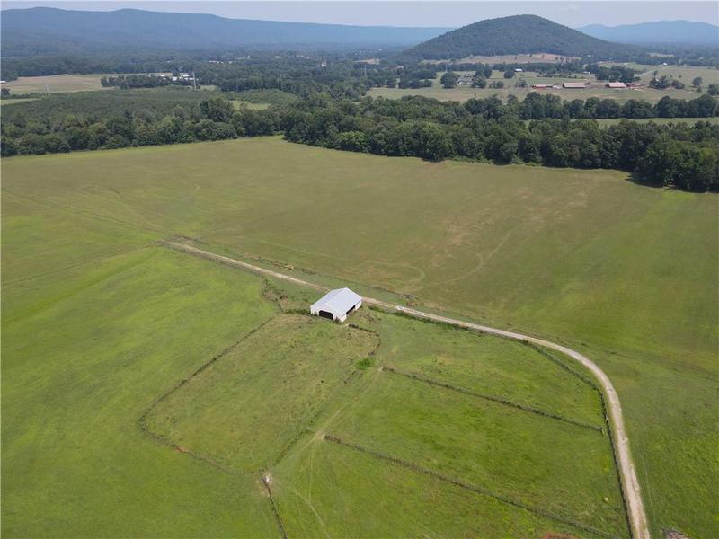 Image for property 515 Hunt Bend Road, Calhoun, GA 30701