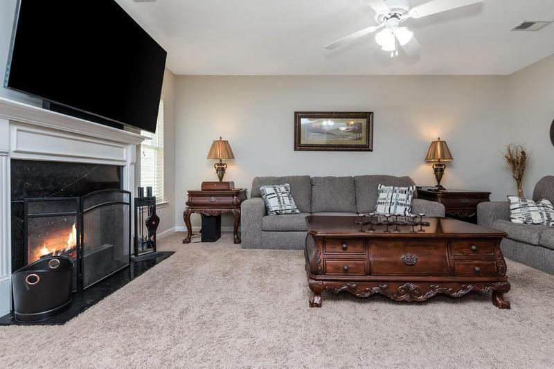 Image for property 442 Colonial Walk, Woodstock, GA 30189