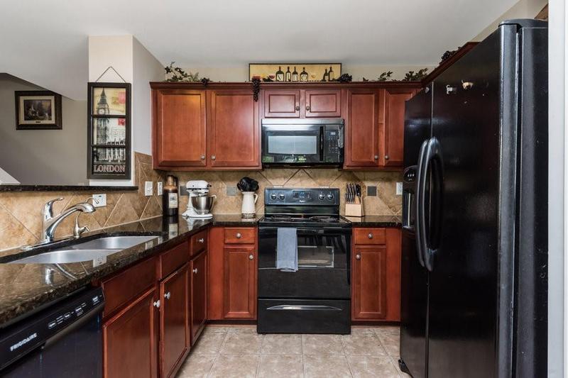 Image for property 442 Colonial Walk, Woodstock, GA 30189