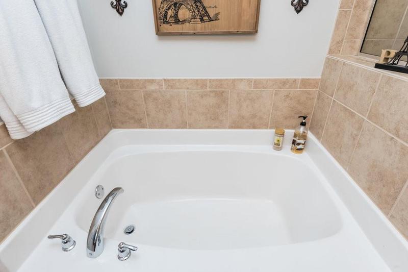 Image for property 442 Colonial Walk, Woodstock, GA 30189