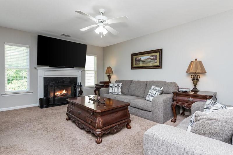 Image for property 442 Colonial Walk, Woodstock, GA 30189
