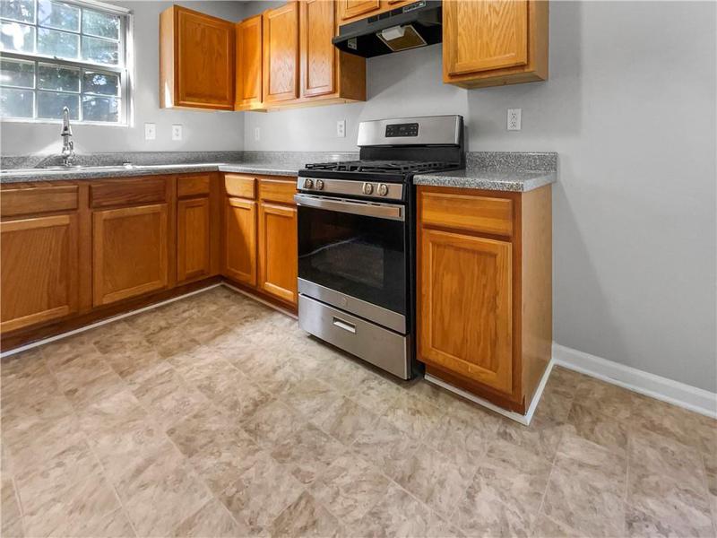 Image for property 2105 Uptown Square, Mcdonough, GA 30252