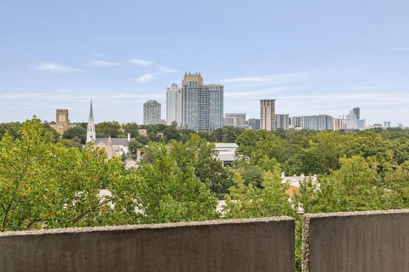 Image for property 2575 Peachtree Road 14A, Atlanta, GA 30305