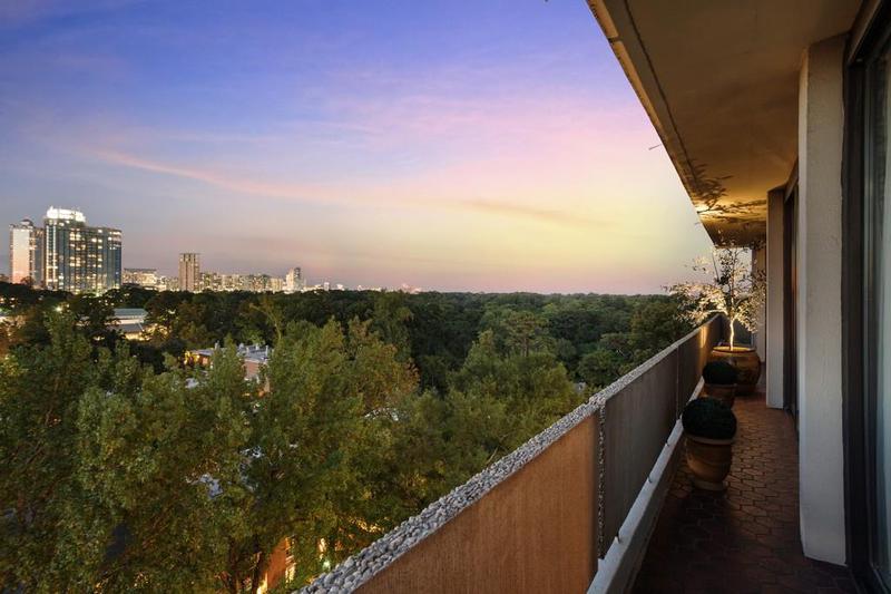 Image for property 2575 Peachtree Road 14A, Atlanta, GA 30305