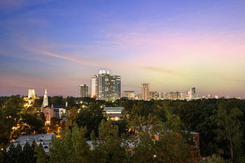 Image for property 2575 Peachtree Road 14A, Atlanta, GA 30305