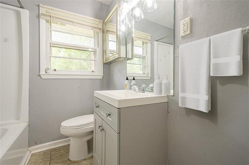 Image for property 1860 Posten Lane, Mableton, GA 30126
