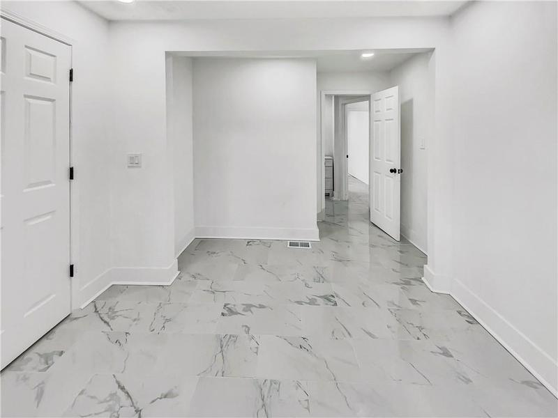 Image for property 136 Victor Circle, Atlanta, GA 30314