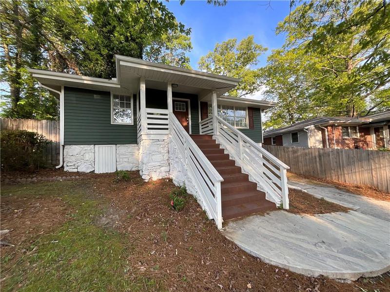 Image for property 136 Victor Circle, Atlanta, GA 30314