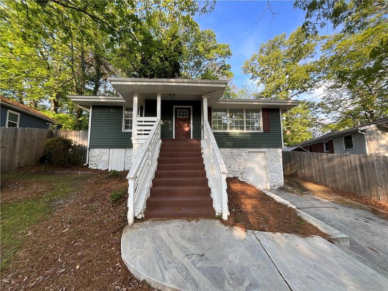 Image for property 136 Victor Circle, Atlanta, GA 30314
