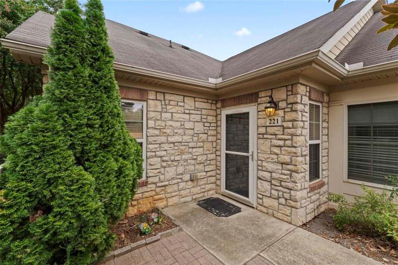 Image for property 221 Fenwick Circle, Mcdonough, GA 30253
