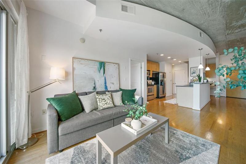 Image for property 250 Pharr Road 412, Atlanta, GA 30305