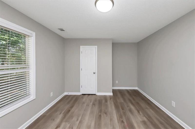 Image for property 6578 CHESTNUT OAKS Ridge, Lithonia, GA 30038