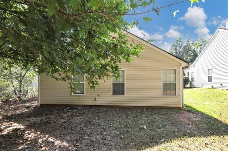 Image for property 6578 CHESTNUT OAKS Ridge, Lithonia, GA 30038