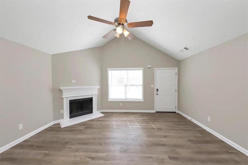 Image for property 6578 CHESTNUT OAKS Ridge, Lithonia, GA 30038