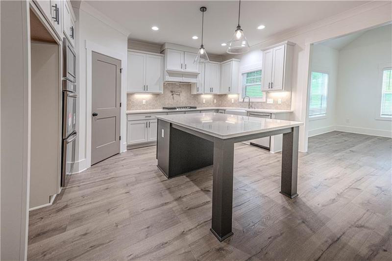 Image for property 617 Whiporwill Cove, Monroe, GA 30655