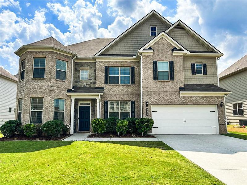 Image for property 5550 Mirror Lake Drive, Cumming, GA 30028