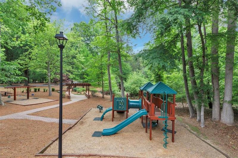 Image for property 3722 Somerset Ridge, Kennesaw, GA 30144