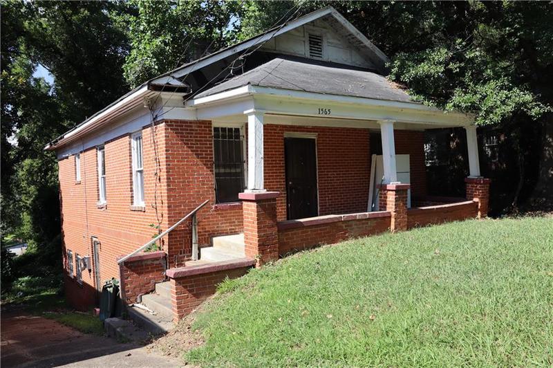 Image for property 1565 Olympian Way, Atlanta, GA 30310