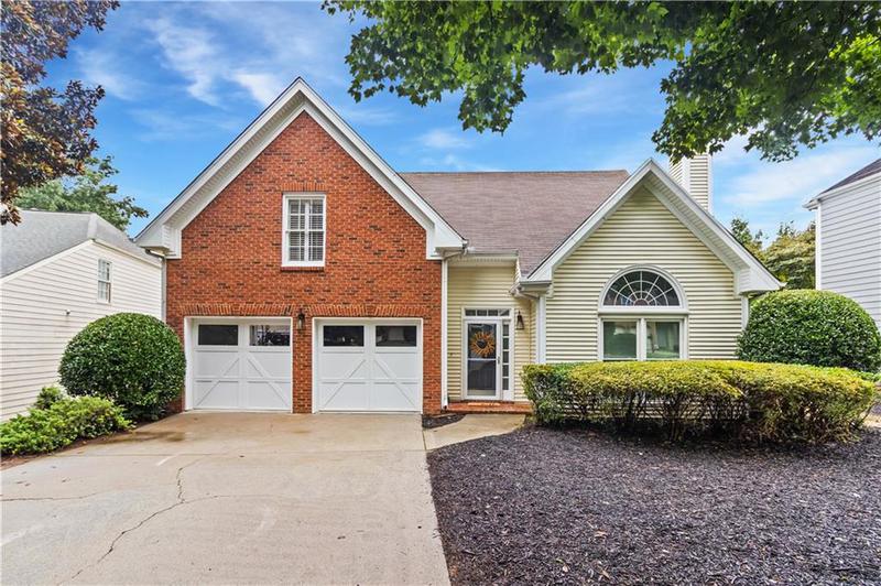 Image for property 215 Ridge Point Court, Alpharetta, GA 30022