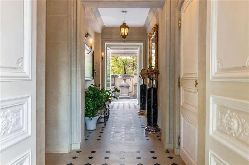 Image for property 2288 Peachtree Road 6, Atlanta, GA 30305