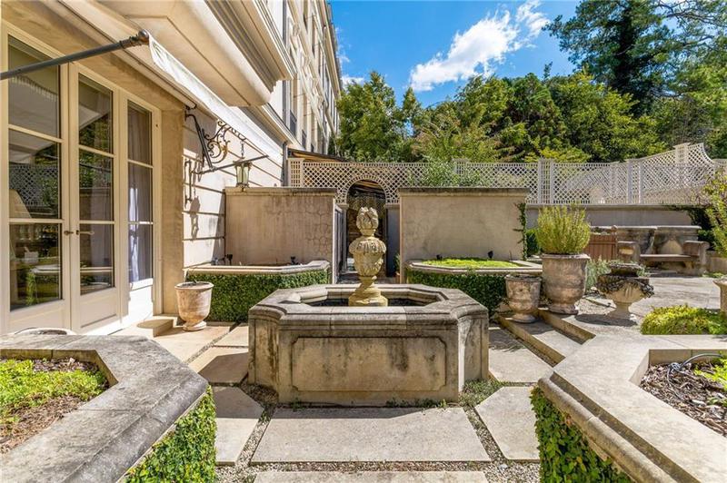 Image for property 2288 Peachtree Road 6, Atlanta, GA 30305