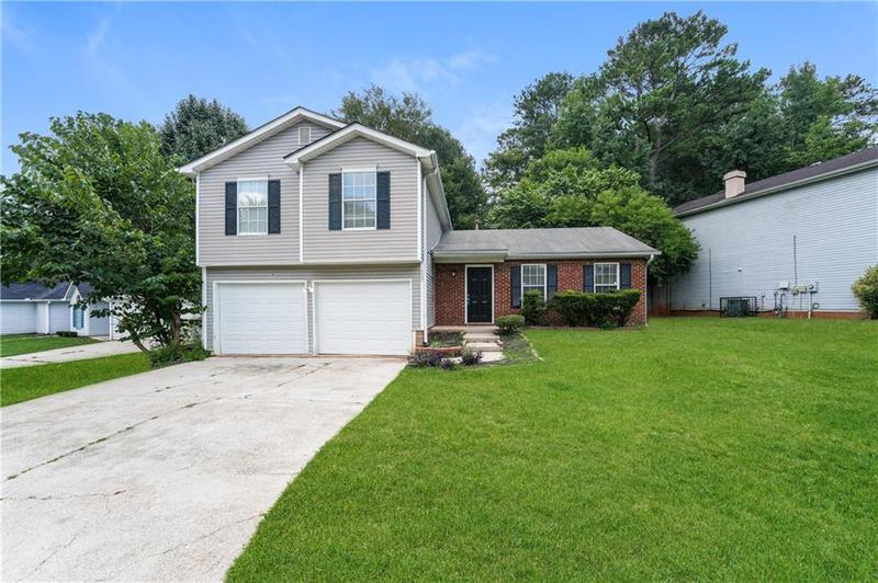 Image for property 725 Kilkenny Circle, Lithonia, GA 30058