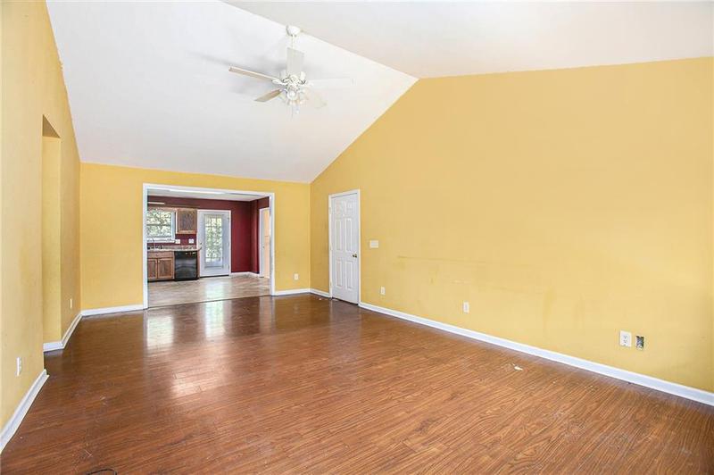 Image for property 104 Larkspur Drive, Calhoun, GA 30701