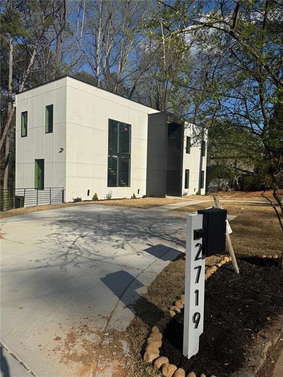 Image for property 2719 WINDING Lane, Brookhaven, GA 30319