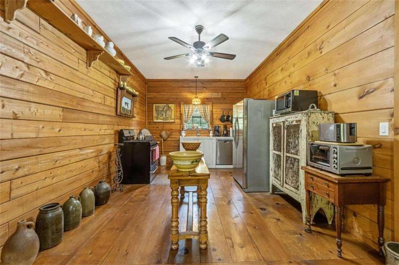 Image for property 200 Ross Street, Carrollton, GA 30116