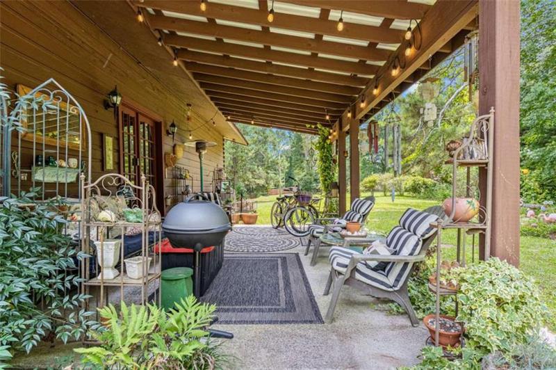 Image for property 200 Ross Street, Carrollton, GA 30116