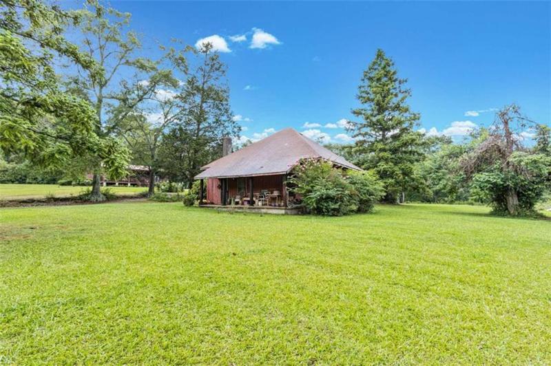 Image for property 200 Ross Street, Carrollton, GA 30116