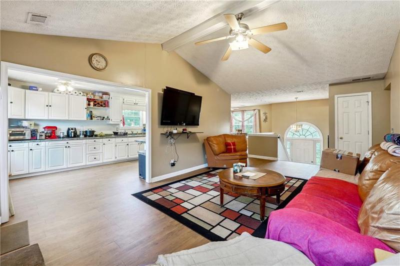 Image for property 376 Cattlemans Circle, Mcdonough, GA 30252