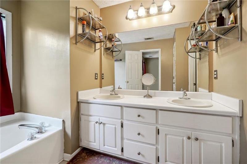 Image for property 376 Cattlemans Circle, Mcdonough, GA 30252