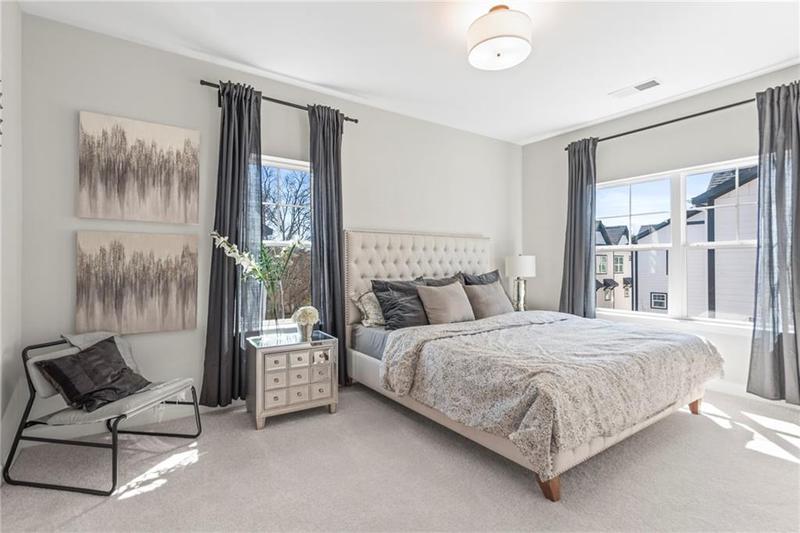 Image for property 1967 Hollywood Road 18, Atlanta, GA 30318