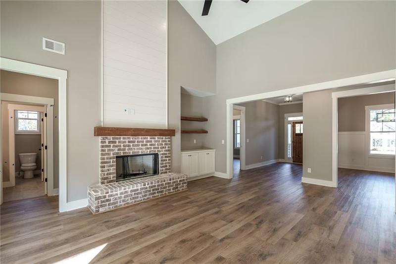 Image for property 312 Brook Hollow Lane, Loganville, GA 30052