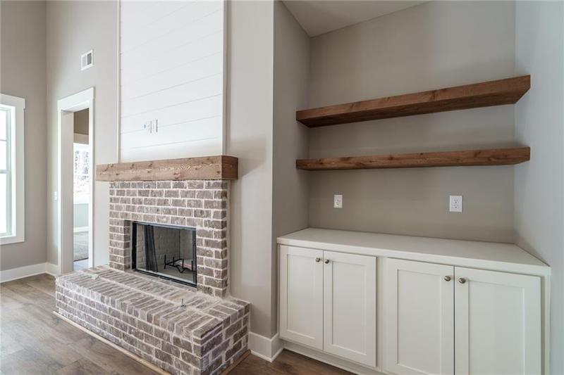 Image for property 312 Brook Hollow Lane, Loganville, GA 30052