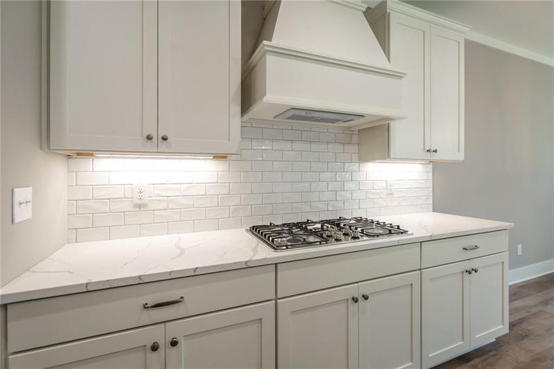 Image for property 312 Brook Hollow Lane, Loganville, GA 30052