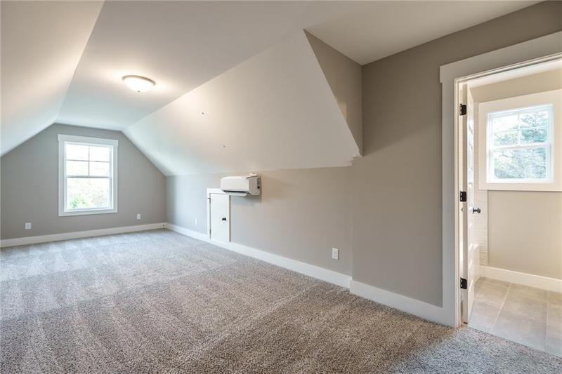 Image for property 312 Brook Hollow Lane, Loganville, GA 30052