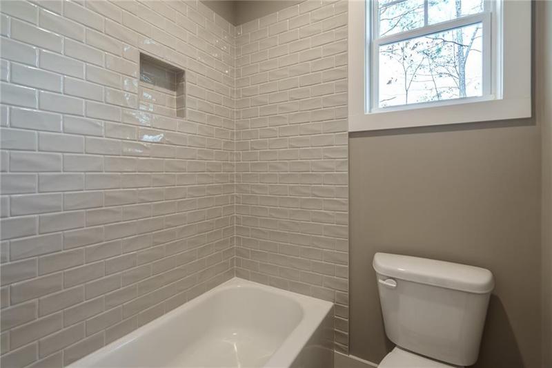 Image for property 312 Brook Hollow Lane, Loganville, GA 30052