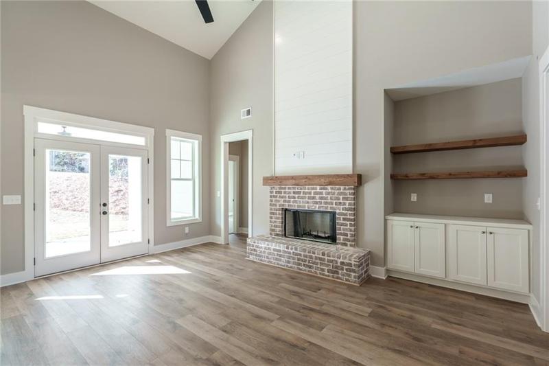 Image for property 312 Brook Hollow Lane, Loganville, GA 30052