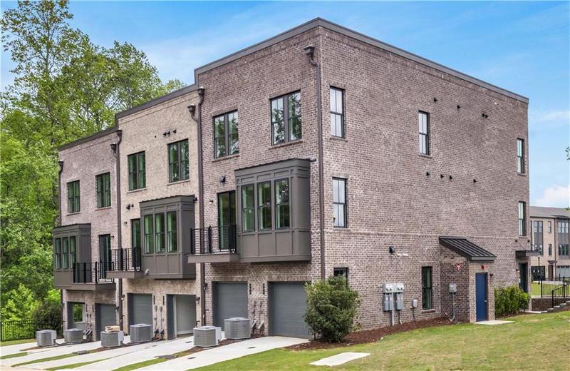 Image for property 822 Urban Grange Way, Suwanee, GA 30024