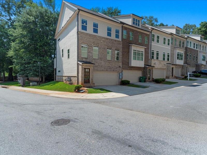 Image for property 1110 Bakary Court, Decatur, GA 30032