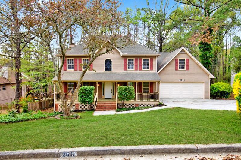 Image for property 2611 Rock Point Lane, Snellville, GA 30039