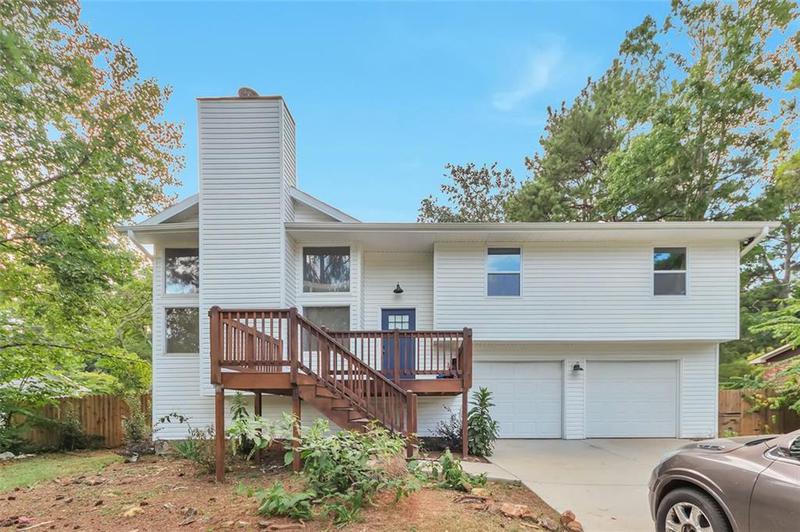 Image for property 8977 TEAL Lane, Jonesboro, GA 30236