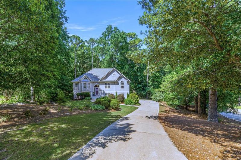 Image for property 27 Danbury Hill Coweta, Sharpsburg, GA 30277